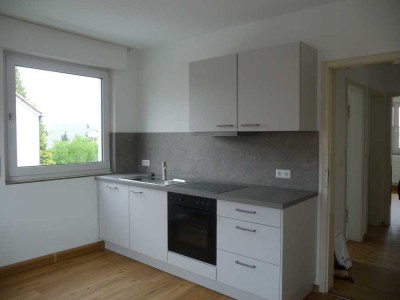 Helle, großzügige, frisch renovierte 3-Zimmer-Wohnung in Möglingen