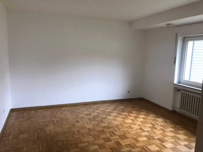 Single-Wohnung mit Parkett in Gelsenkirchen, Buer