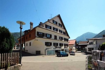 3-Zi-Wohnung mit Einbauküche und Garage / Bad Hindelang