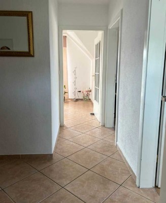Helle 4-Zimmer-Dachgeschosswohnung in ruhiger Lage von Sundern