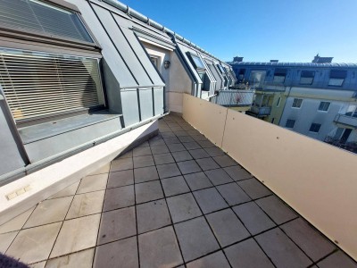 Wohnen am Seepark, leistbare Dreizimmertraumwohnung mit Dachterrasse!