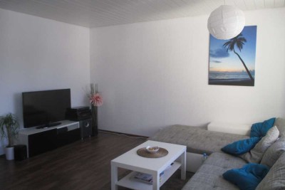 Sonnige, exklusive 3,5-Zimmer-Wohnung mit Dachloggia und Einbauküche in Kirchheim/Teck