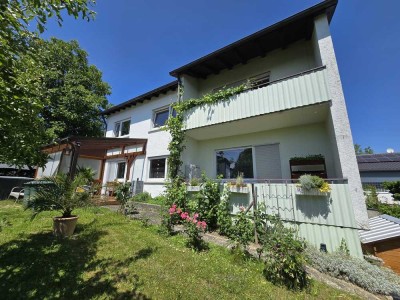 Attraktive 3,5-Zimmer-Erdgeschosswohnung mit Terrasse und Garten in Fronreute