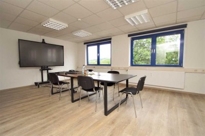 Großzügige und helle 2,5-Zimmer-Wohnung in zentraler Ortsrandlage