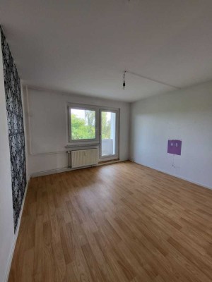 Wir sanieren für SIE! - Große 4-Raum-Wohnung mit viel Charme!