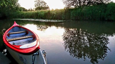 ***Wohnen am Fluß, mit Garten, Nebenhaus und Garage***