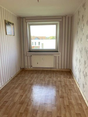 Gut geschnittene 2 Zimmer Wohnung mit Balkon