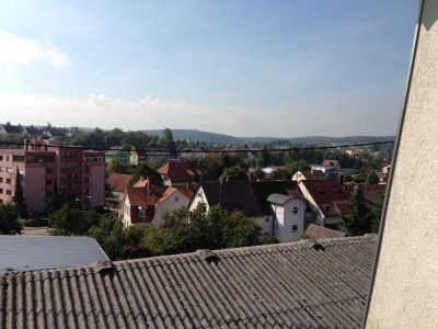 Gepflegte Penthouse-Wohnung mit vier Zimmern und Dachterrasse in Bretten-Kernstadt