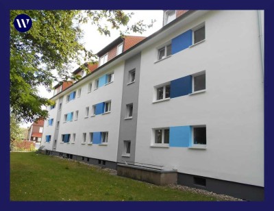 Größe, Schnitt + Ausstattung – hier passt alles! Renovierte 2 ZW, modernes Tageslichtbad, WGgeeignet