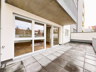 Erstbezug! Helle 3-Zimmer Wohnung mit 24 m2 Terrasse in Top-Lage mit U-Bahn-Anbindung !