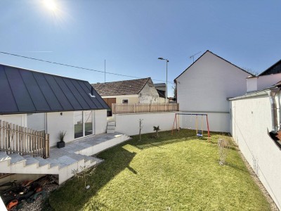 TRAUMHAUS sucht Naturliebhaber - 2022 Modernisiert - 2 Schlafzimmer - großer Garten - Terrasse - Einbauküche - Möbliert