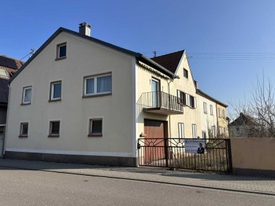 ++BAUTRÄGEROBJEKT++ Erschlossenes Baugrundstück mit sanierungsbedürftigem Altbestand in Bestlage