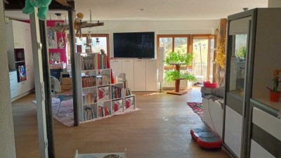 Charmantes 3-Familienhaus mit 249 m² Wohnfläche, Ausbaureserve und Weitblick in idyllischer Lage