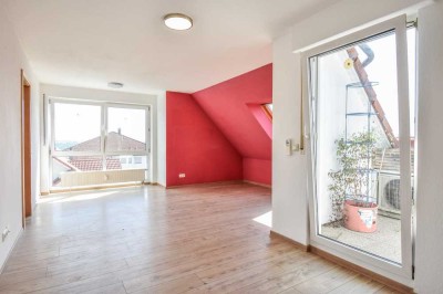 Exklusive 4-Raum-Dachgeschosswohnung mit Aufzug, Balkon und EBK in Künzelsau