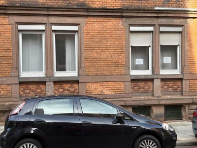 Geschmackvolle, modernisierte 2-Zimmer-Erdgeschoss-Wohnung in Stuttgart
