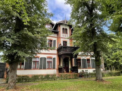 Schöne 3 - Raumwohnung im 1. Obergeschoss in einem denkmalgeschützten Ensemble in Schulzendorf