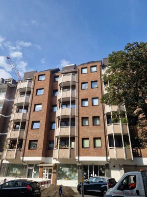 Stilvolle & helle 2-Zimmer-Wohnung in zentraler Lage in Düsseldorf mit Balkon