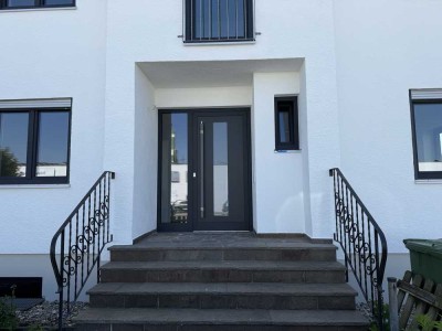 Erstbezug nach Sanierung: Großes 6-Zimmer-Haus mit gehobener Innenausstattung zur Miete in Ergolding