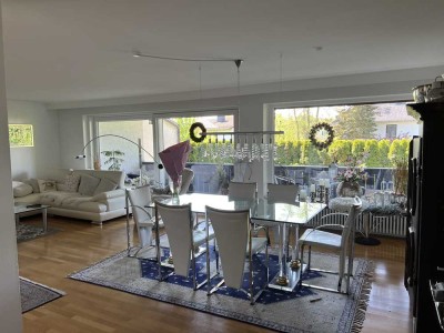 Licht, Raum, Ruhe - 4-Zimmer-Wohnung mit ca. 156 m², zwei Balkonen, großem Wohnbereich & Homeoffice
