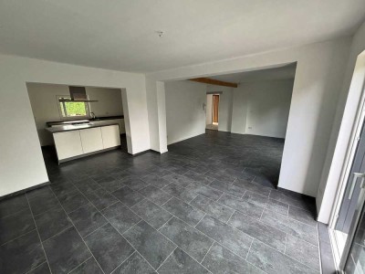 4-Zimmer Erdgeschosswohnung mit Garten in Korschenbroich