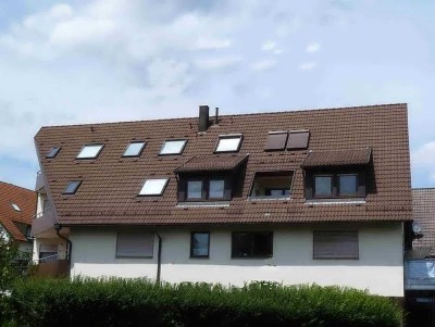 Großzügige, sonnige Wohnung im Herzen von Leinfeden, mit Loggia und Garage