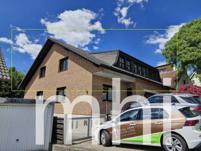 Much Marienfeld: großzügige 3-Zimmer-Dachgeschoss-Wohnung