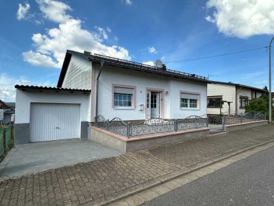 Beckingen-Düppenweiler, freist. Bungalow mit Garten + Garage