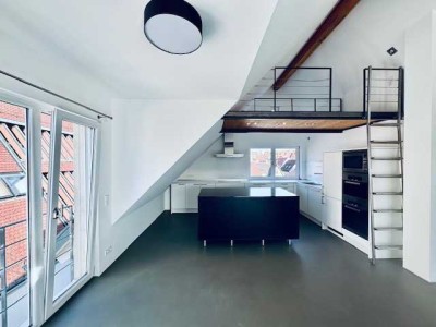 Großzügige DG-Wohnung mit Loft-Charakter