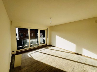 Helle und frisch renovierte 2-Zimmer Wohnung in Herzogenrath-Strass