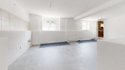 Große Soutterain 2,5-Zimmerwohnung mit eigenem Eingang und Terrasse – ab sofort verfügbar