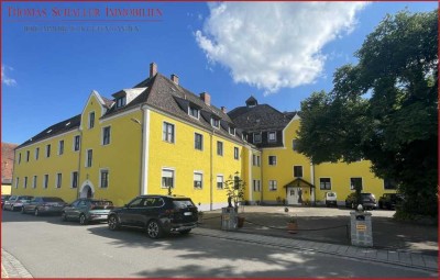 Schlossensemble RGB: Der Zwölfer Bau – 21 Einheiten mit Ertrag  Mietpotenzial