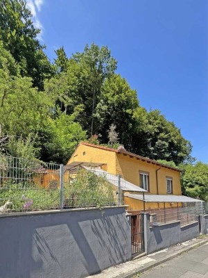 POCHERT IMMOBILIEN - Sonniges Grundstück mit Abrisshaus in traumhafter Waldrandlage in Landstuhl