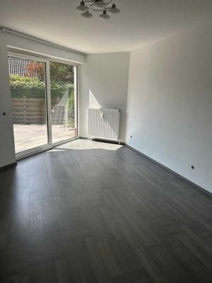 2-Zimmer-Erdgeschosswohnung mit Terrasse und Stellplatz
