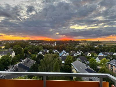 Helle 1,5-Zimmer Wohnung im 11. OG mit Balkon in Hof Innenstadt
