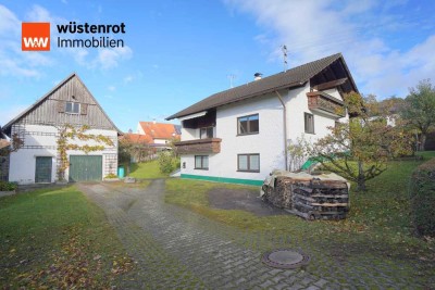 Charmantes Einfamilienhaus mit großem Grundstück und Nebengebäude!