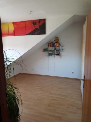 2,5 Zimmer Wohnung mit Tiefgaragenstellplatz zu verkaufen