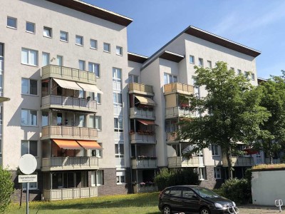 Moderne 2- Raum- Wohnung mit Balkon u. Stellplatz in ruhiger Lage