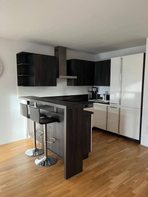 Moderne 3-Zimmer Wohnung mit Terrasse und Parkplätzen in Wals