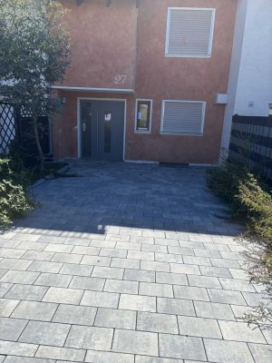 Teil-Renoviertes 5-Zimmer-Reihenhaus in Oberkochen Heide