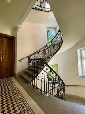 Rohdiamant im 14. Bezirk – Altbauwohnung mit Potenzial in Top-Lage zum Sanieren &amp; Gestalten!
