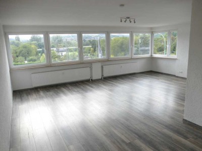 Helle 3-Zimmer Terrassenwohnung mit Balkon in Braubach