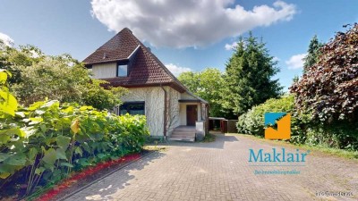 "Charmantes Stadthaus mit Kamin, Bibliothek & Gartenidylle"