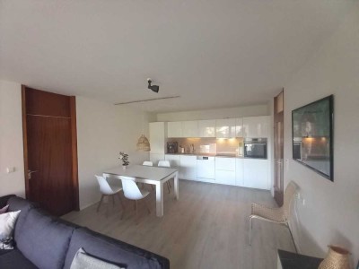 82 qm möbliert +voll ausgestattete Wohnung in Sillenbuch + Hausmeisterservice + direkt am Park