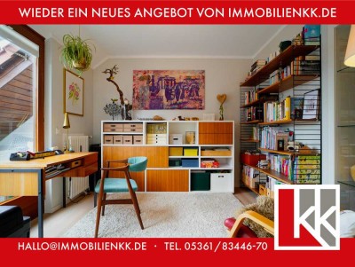 � Juwel in der Fallersleber Altstadt: Stilvolle Dachgeschosswohnung mit großer Dachterrasse