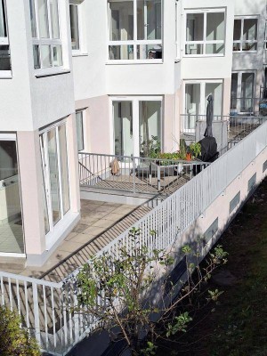 Sonnige Terrassenwohnung in saniertem Wohnhaus