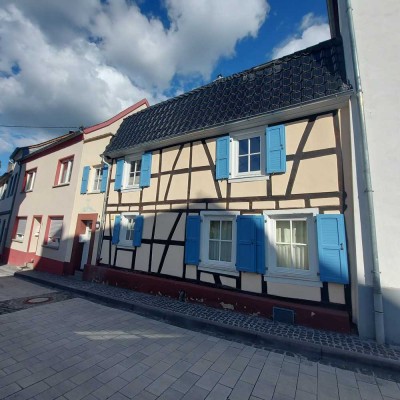 Fachwerkhäuschen sucht liebevolle Mieter!