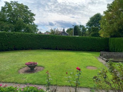 Einfamilienhaus in Meckenbeuren mit Traumgrundstück