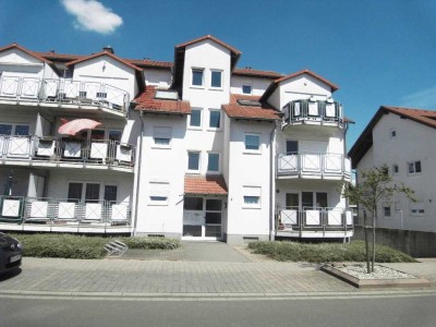 1,5 Zimmer Dachgeschosswohnung mit Tageslichtbad und TG-Stellplatz in Bellheim