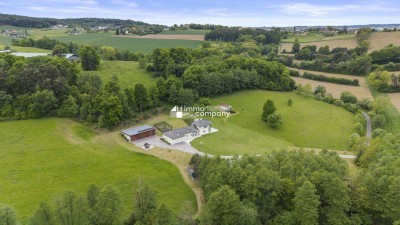 Modernes Wohnparadies in Alleinlage mit Gästehaus, Halle, Weinkeller &amp; mehr – ca. 62.000 m² Grundstück - davon ca. 10.000 m² Bauland!!