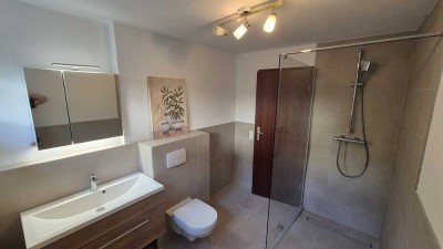 Moderne 5.5 Zimmer- Erdgeschoss-Wohnung, frisch saniert, mit Garten in Weißenstein, 125 qm